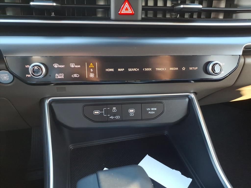 New 2026 Kia Carnival image 16