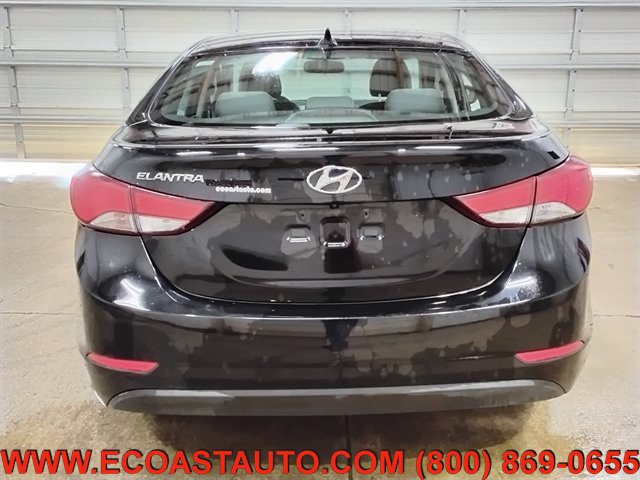 Used 2015 Hyundai Elantra SE w/ Option Group 02 FWD image 8