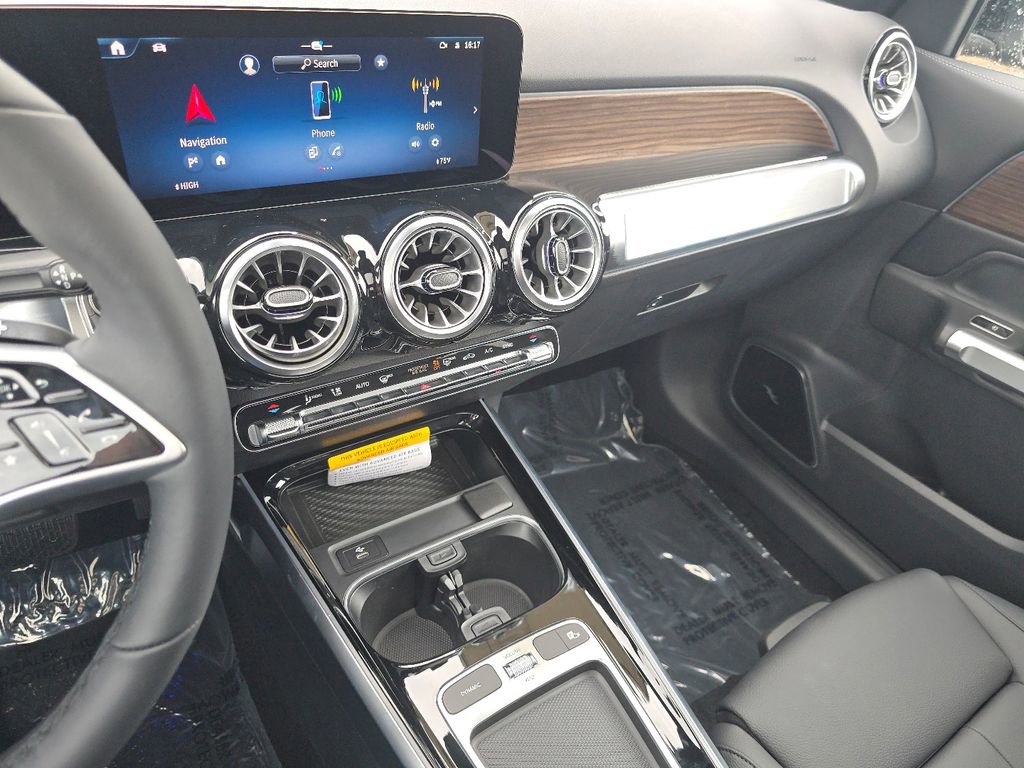 New 2026 Mercedes-Benz GLB 250 4MATIC image 31