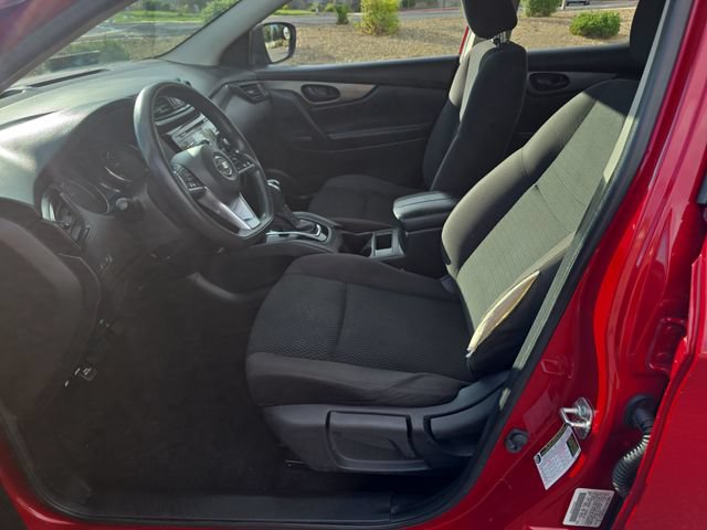Used 2018 Nissan Rogue Sport S FWD image 12