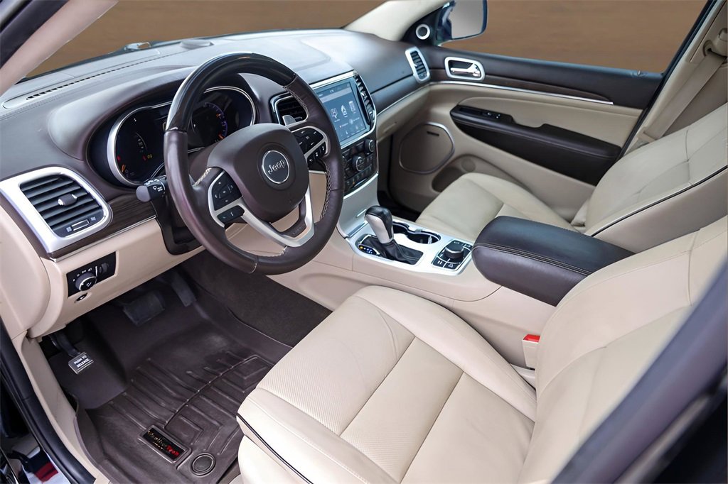 Used 2021 Jeep Grand Cherokee Summit image 10