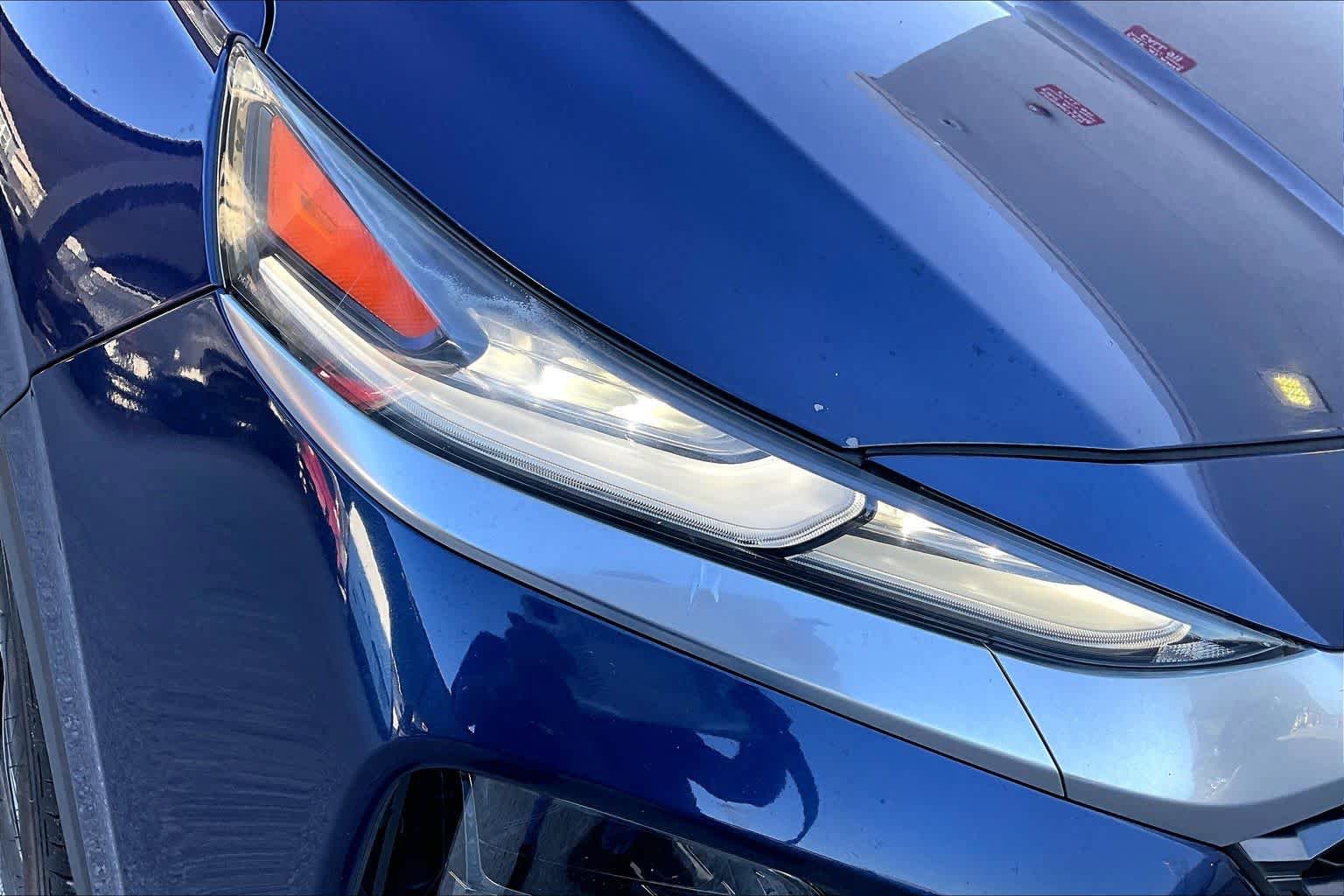 Used 2019 Hyundai Santa Fe SEL w/ Cargo Package image 28