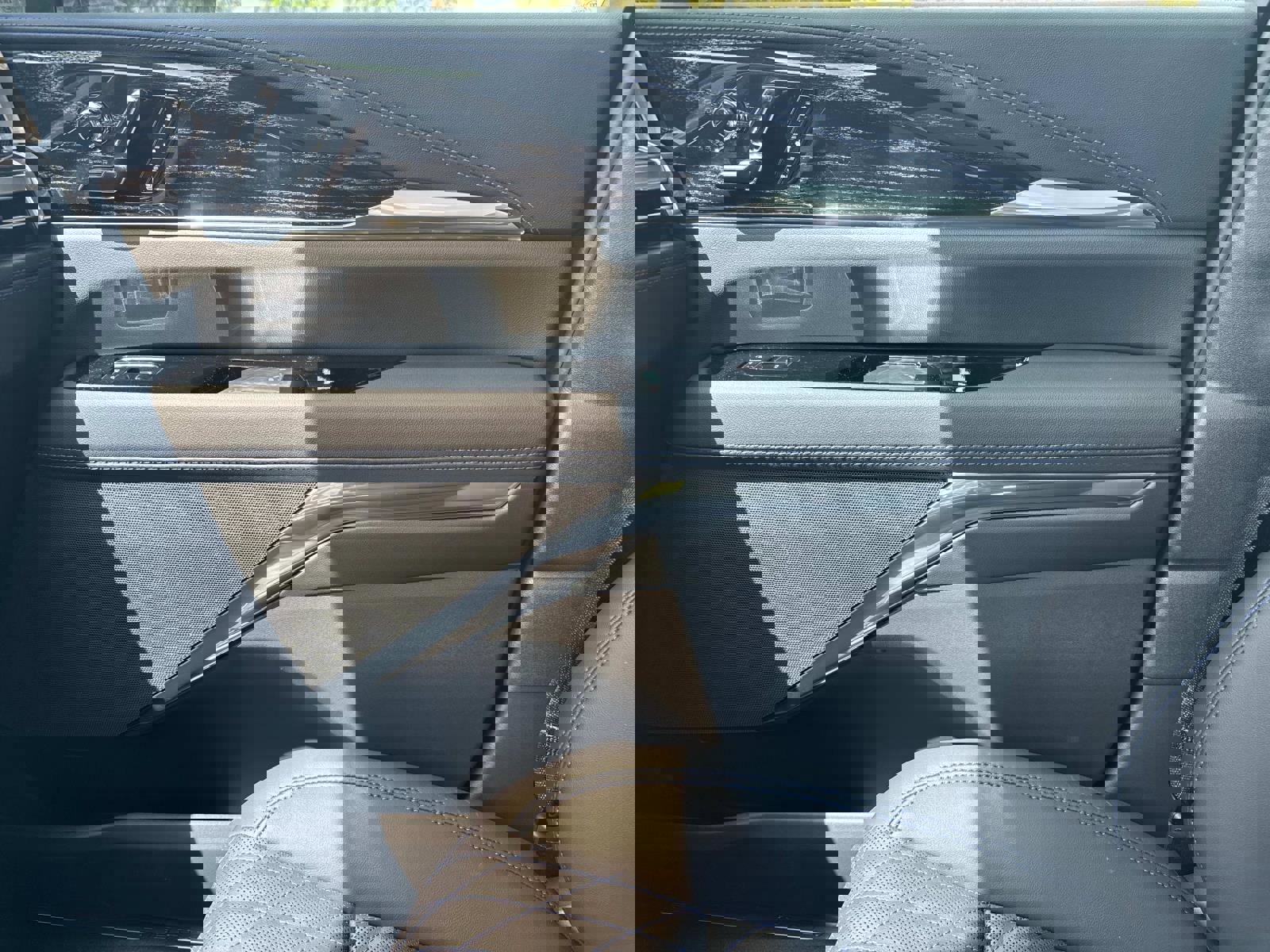 New 2026 Cadillac Escalade IQ Sport 1 w/ LPO, Floor Liner Package image 25