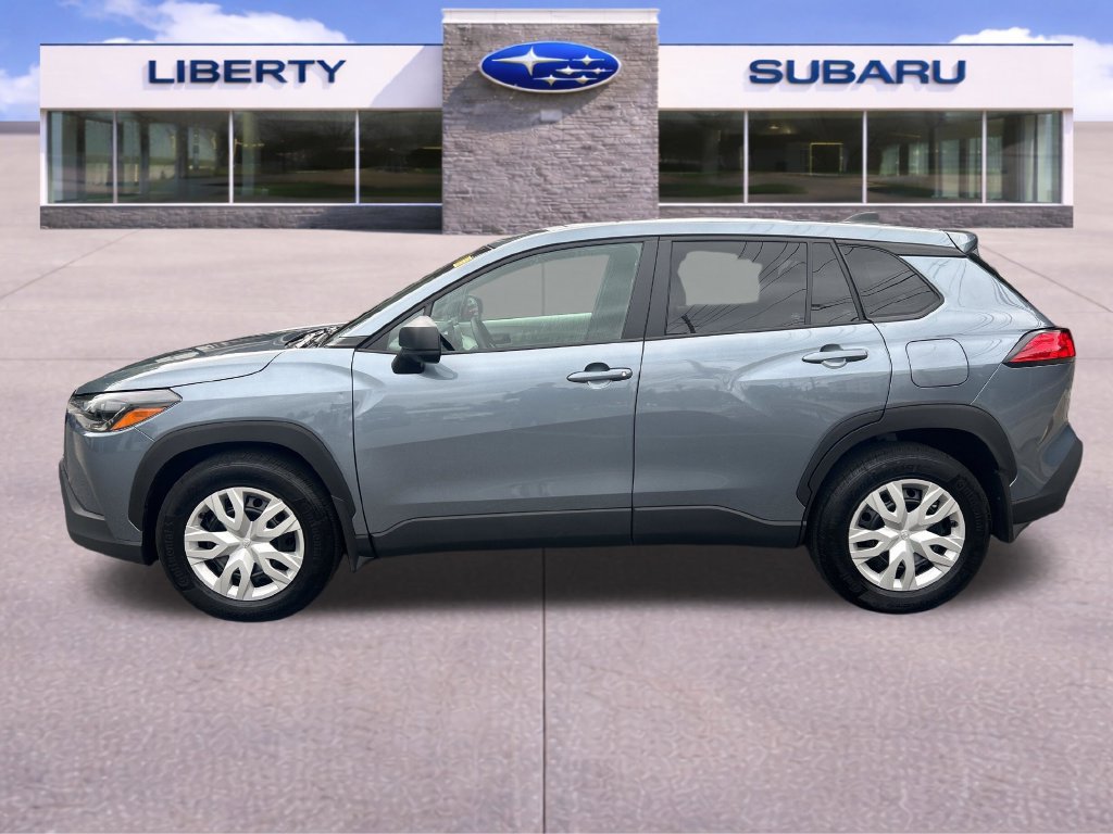 Used 2024 Toyota Corolla Cross L AWD/4WD image 4