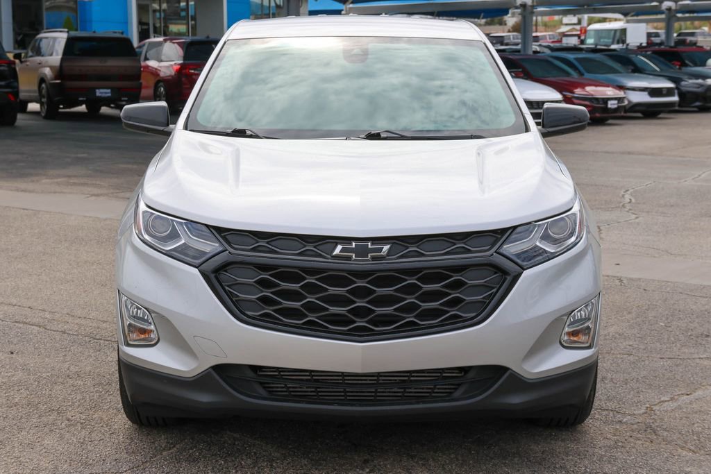 Used 2021 Chevrolet Equinox LT image 2