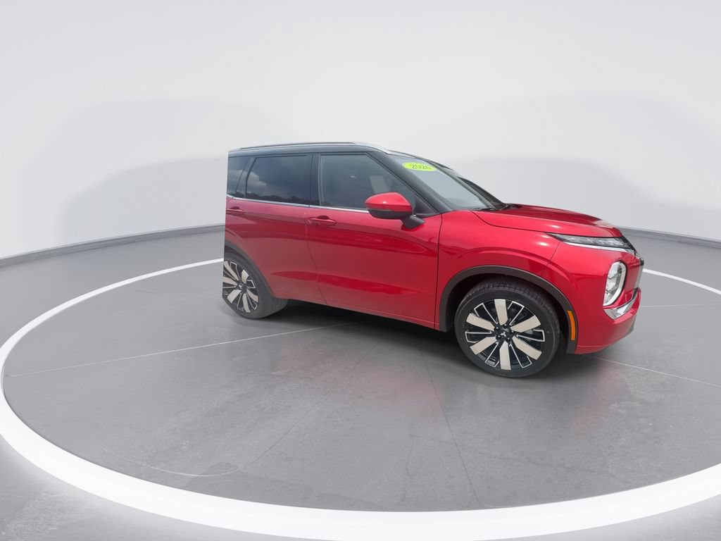 New 2026 Mitsubishi Outlander SEL FWD image 2