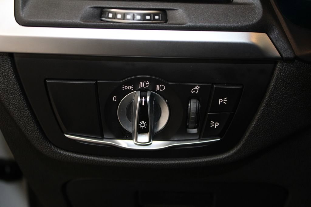 Used 2023 BMW X3 sDrive30i image 42