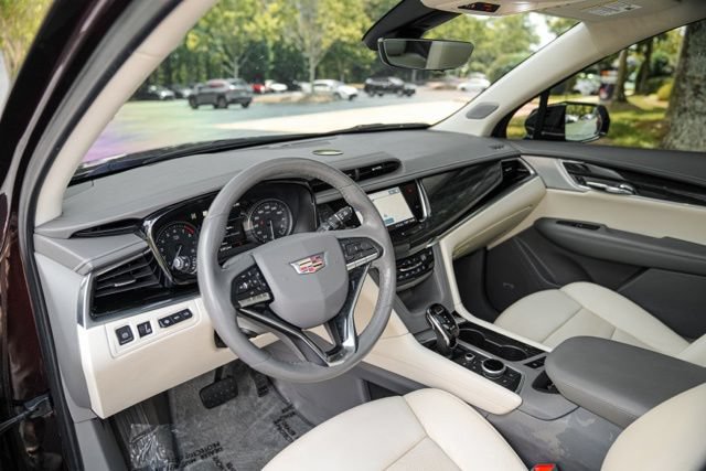 Used 2020 Cadillac XT6 Premium Luxury AWD/4WD image 24