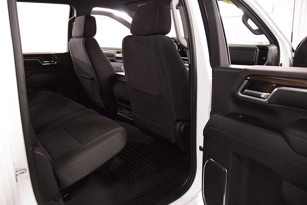 Used 2024 Chevrolet Silverado 2500 LT image 31