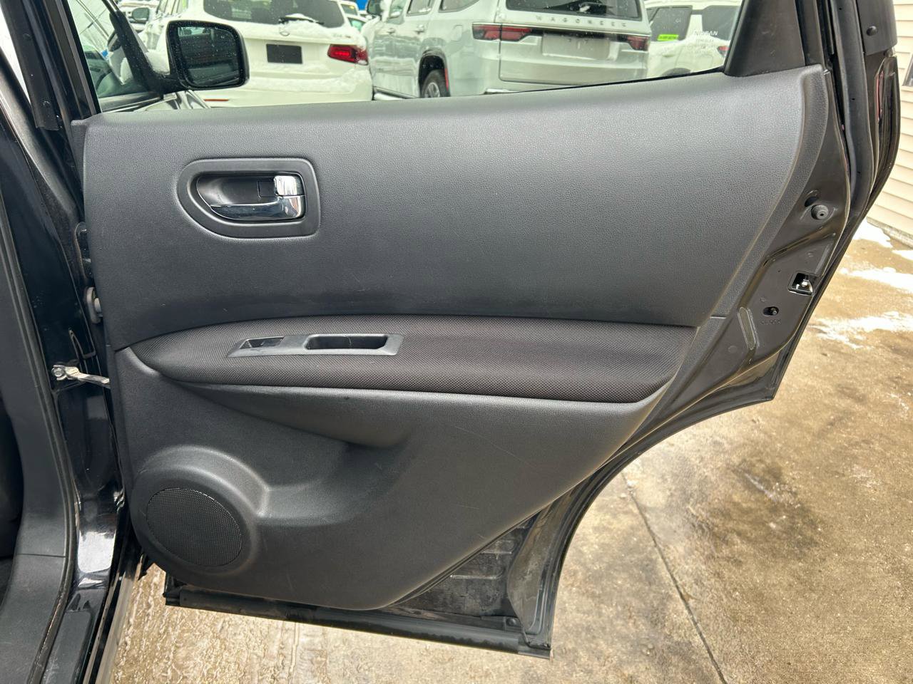 Used 2015 Nissan Rogue S w/ Convenience Package image 15