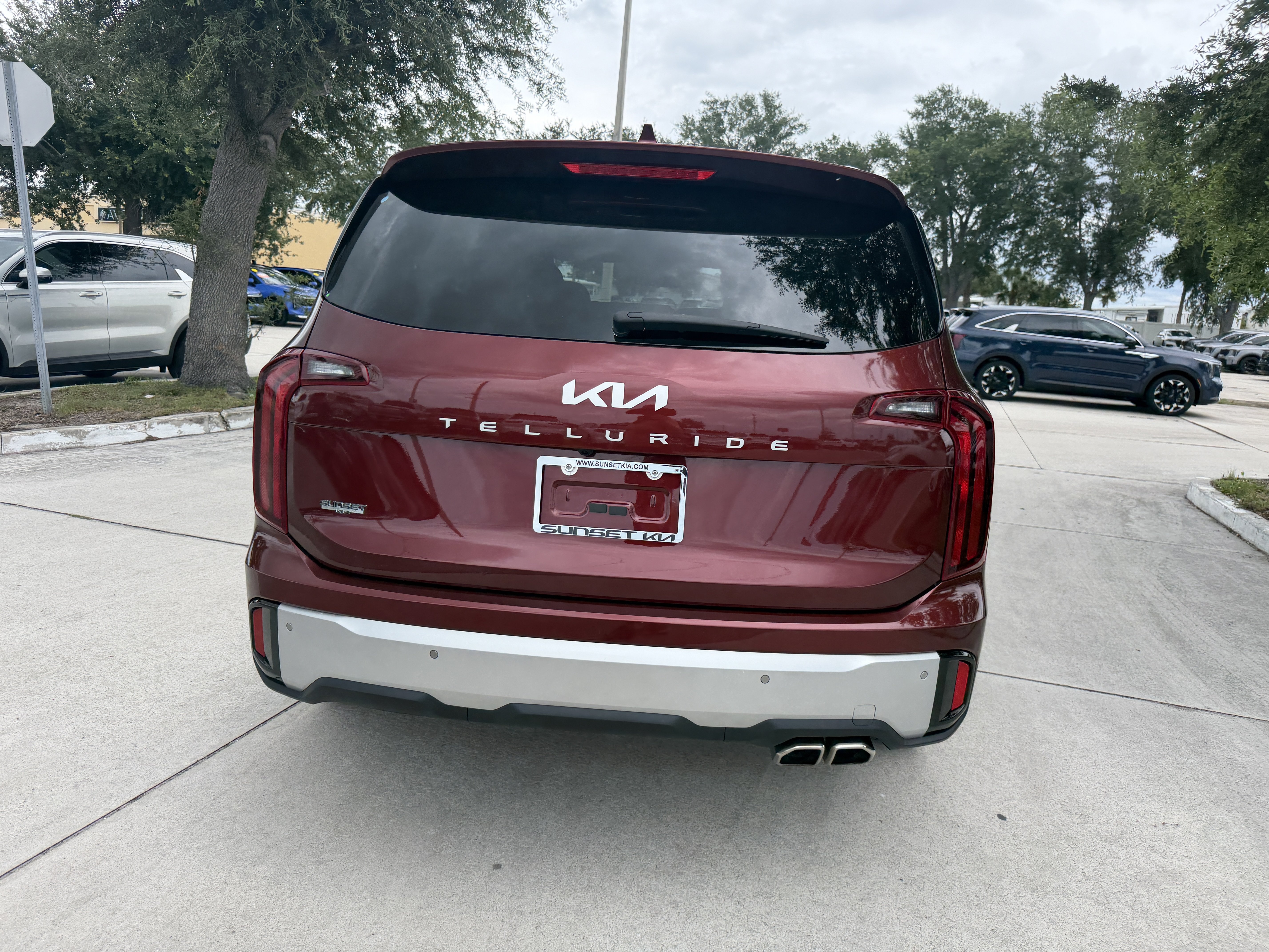 Certified 2024 Kia Telluride S FWD image 5