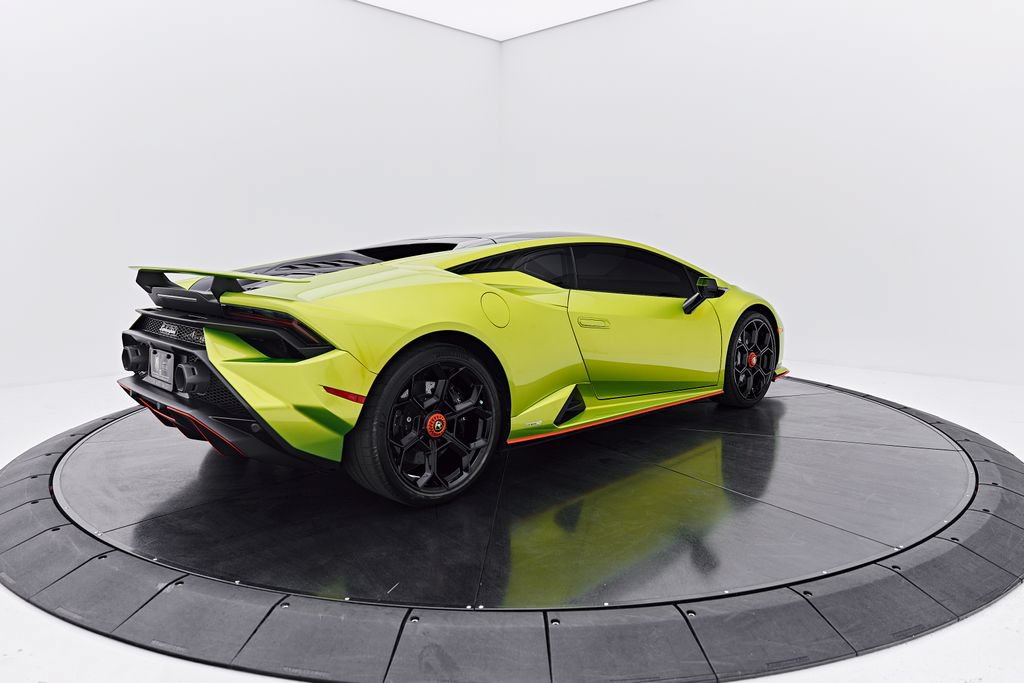 Used 2023 Lamborghini Huracan Tecnica RWD image 15