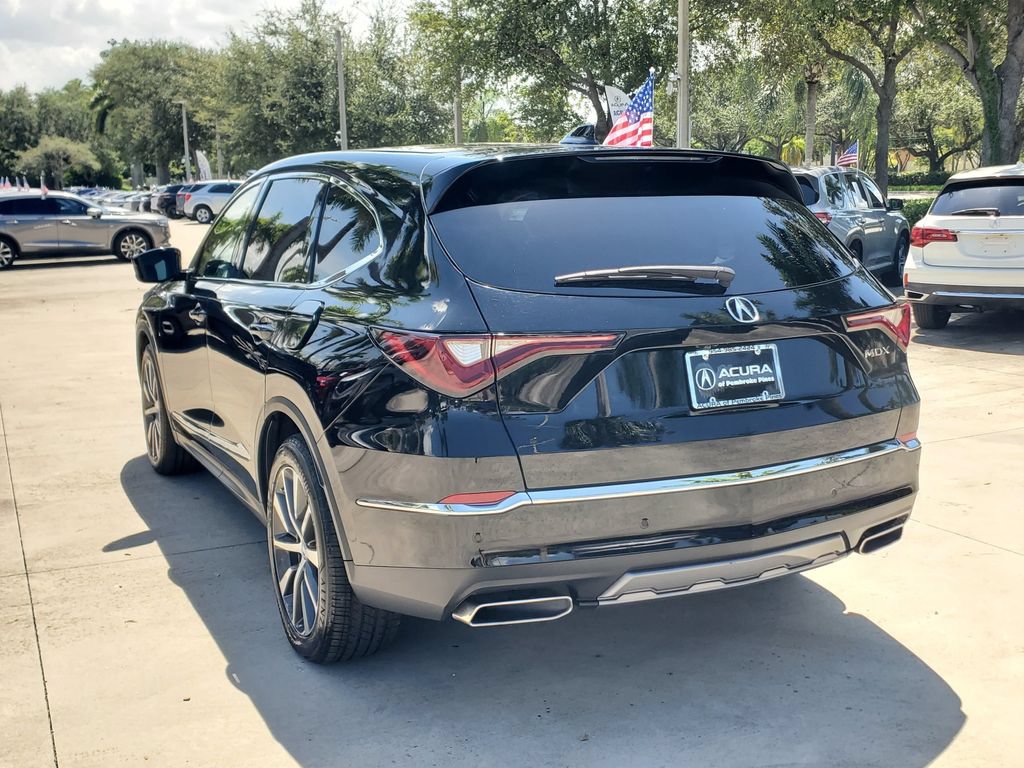 Used 2025 Acura MDX w/ Technology Package FWD image 5