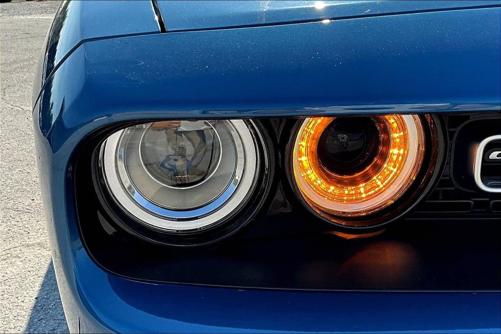 Used 2022 Dodge Challenger SXT w/ Driver Convenience Group image 29