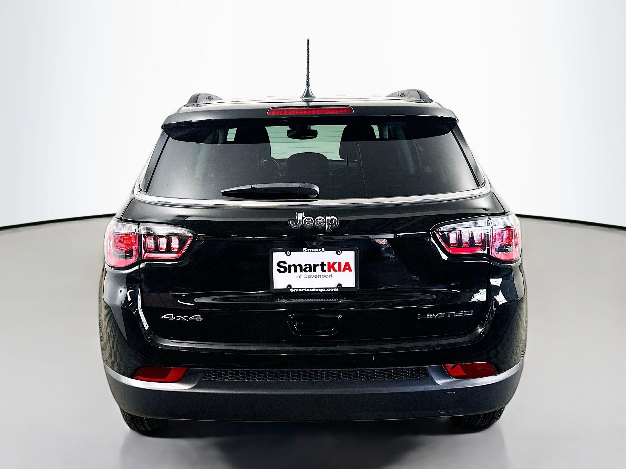 Used 2022 Jeep Compass Limited AWD/4WD image 6