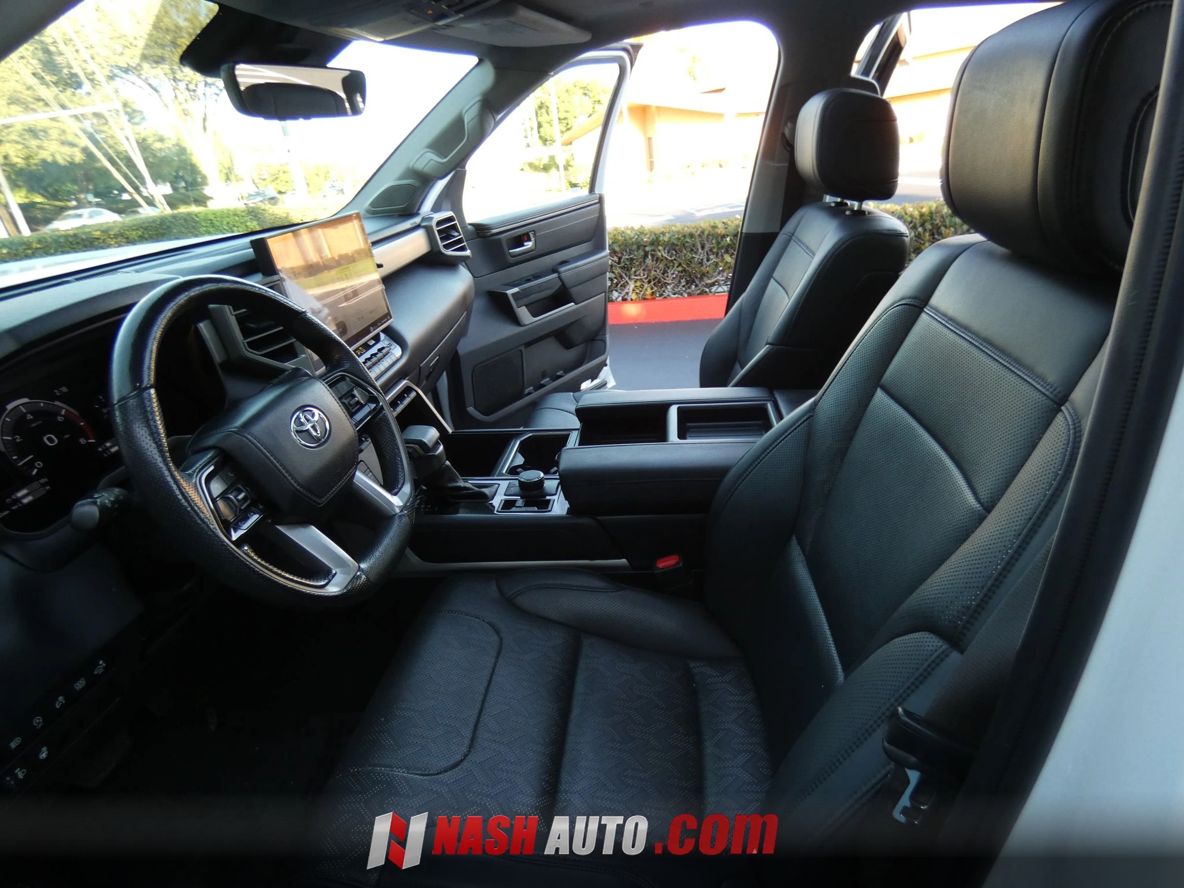 Used 2024 Toyota Tundra Limited AWD/4WD image 66