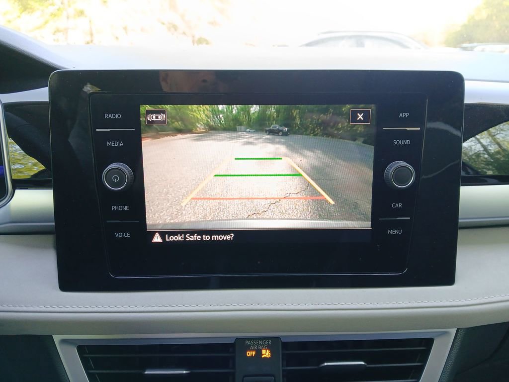 New 2026 Volkswagen Taos SE image 19