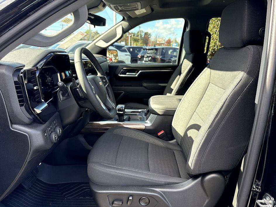 New 2026 Chevrolet Silverado 1500 LT image 9
