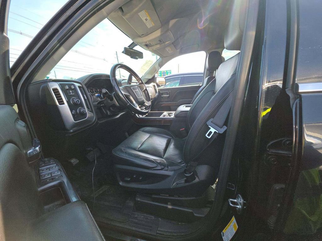 Used 2018 GMC Sierra 1500 SLT w/ SLT Premium Package image 2