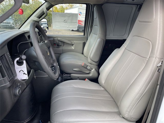 New 2025 Chevrolet Express 2500 w/ Driver Convenience Package image 6