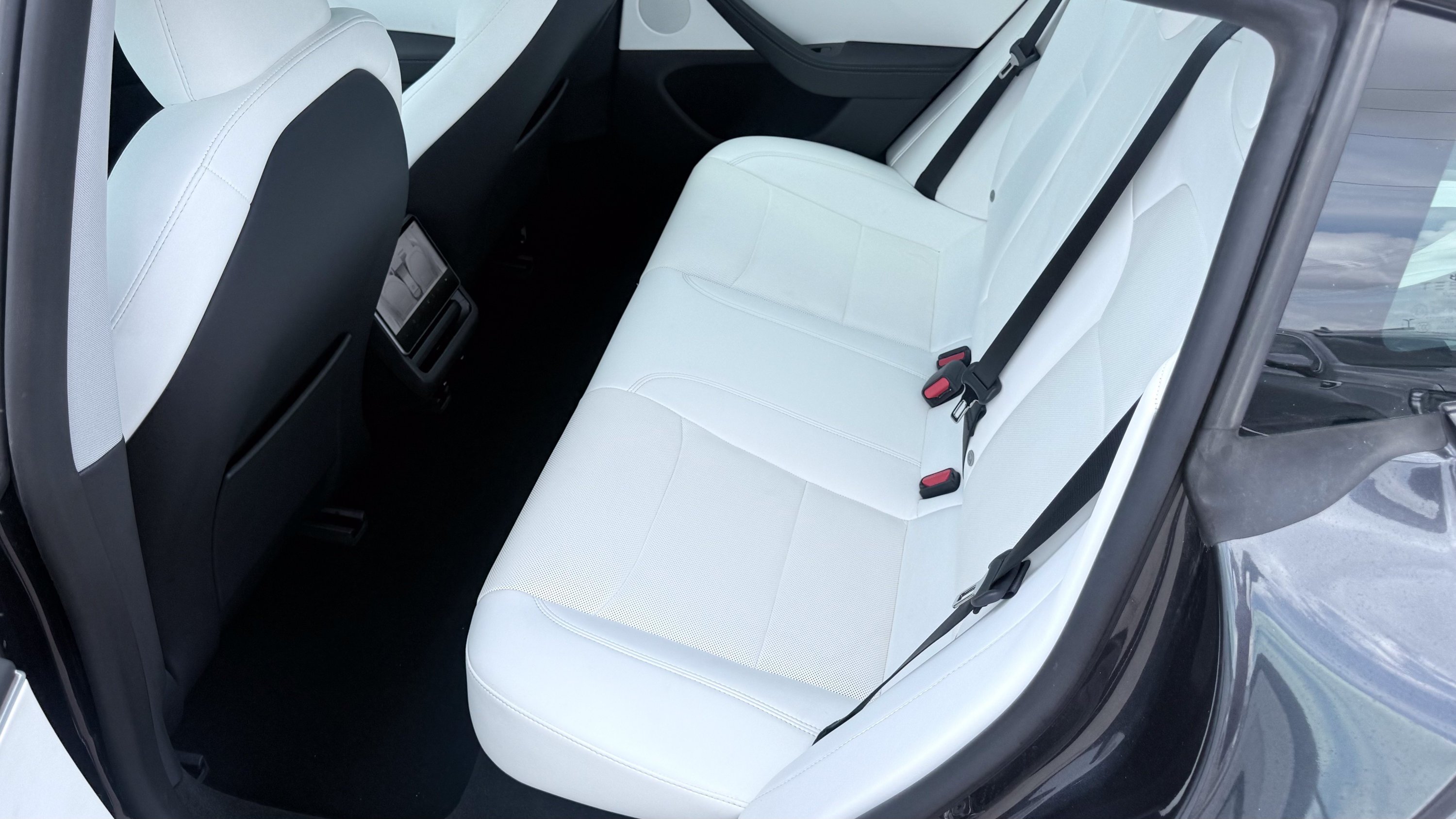 Used 2024 Tesla Model 3 Long Range RWD image 32