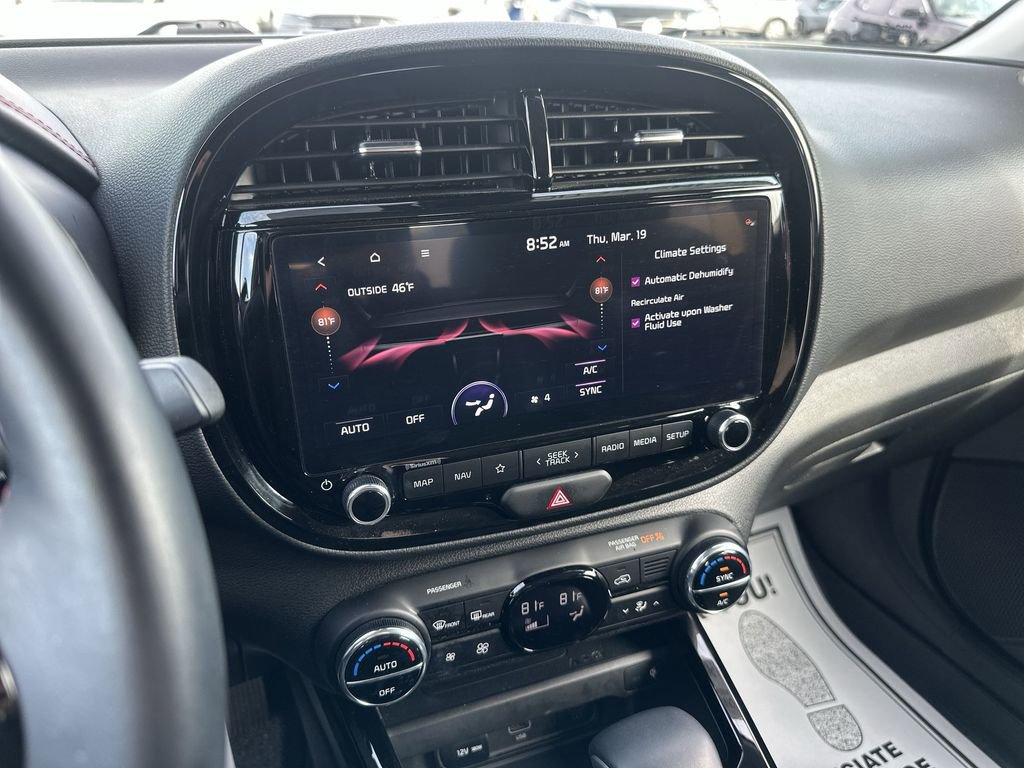 Certified 2025 Kia Soul GT-Line image 19