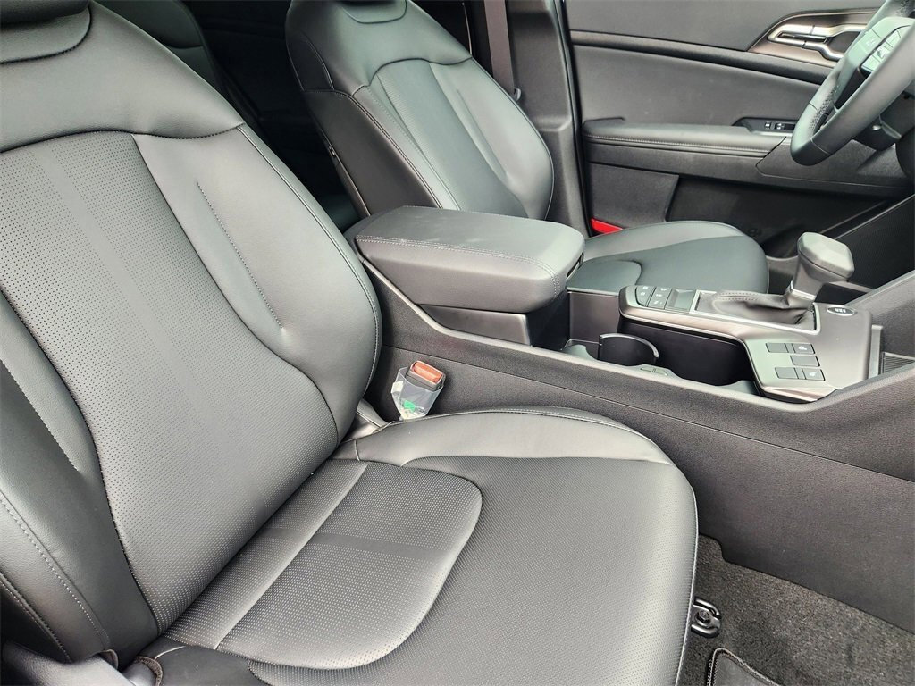 New 2026 Kia Sportage EX image 21