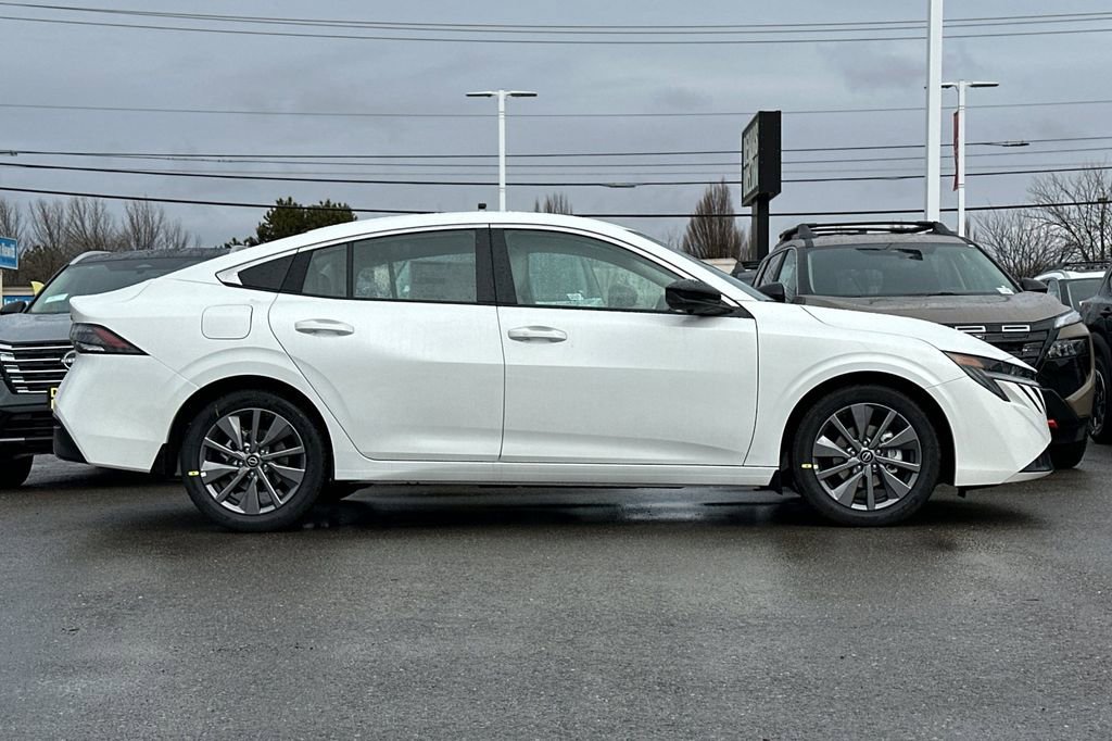 New 2026 Nissan Sentra SL w/ Floor Mat Package image 3