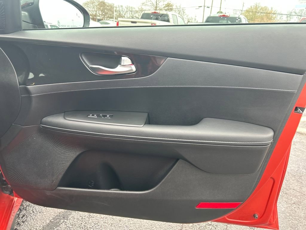 Used 2022 Kia Forte GT-Line w/ GT-Line Technology Package image 24