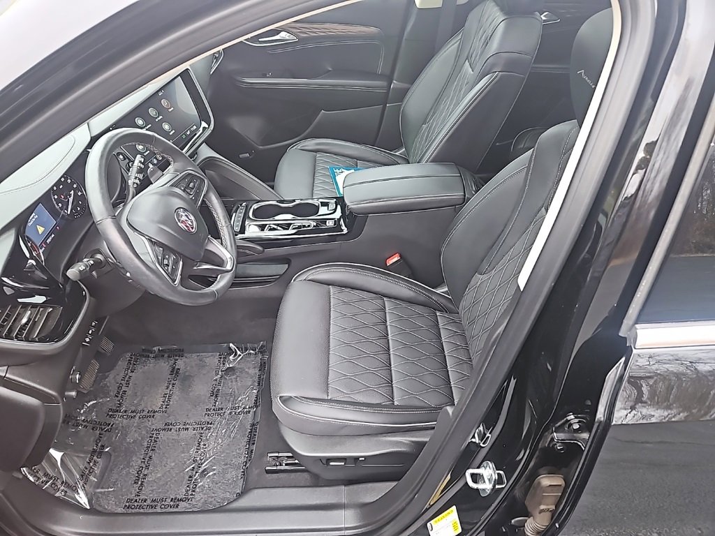 Used 2023 Buick Envision Avenir image 15