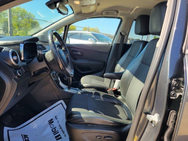 Used 2016 Chevrolet Trax LT w/ LT Convenience Package image 21
