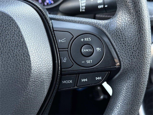 Used 2019 Toyota RAV4 LE image 23