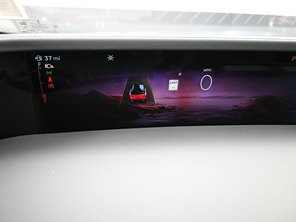 Used 2025 Lincoln Nautilus Reserve image 17