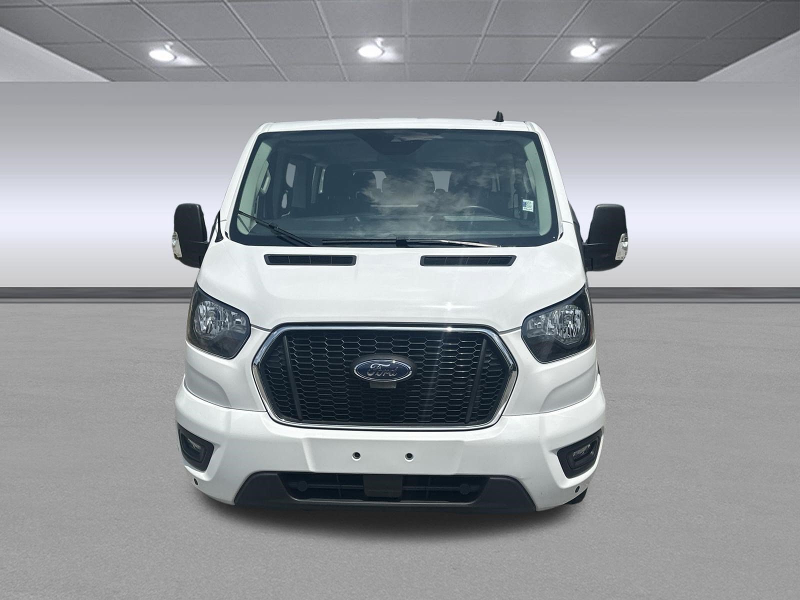 Used 2024 Ford Transit 350 XLT RWD image 10