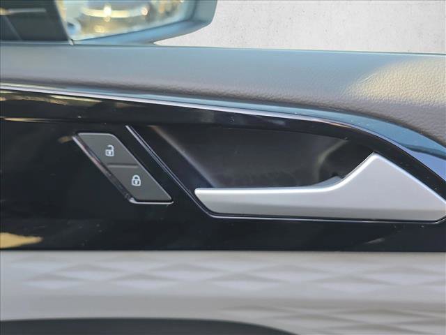 Used 2024 Volkswagen Taos S image 25