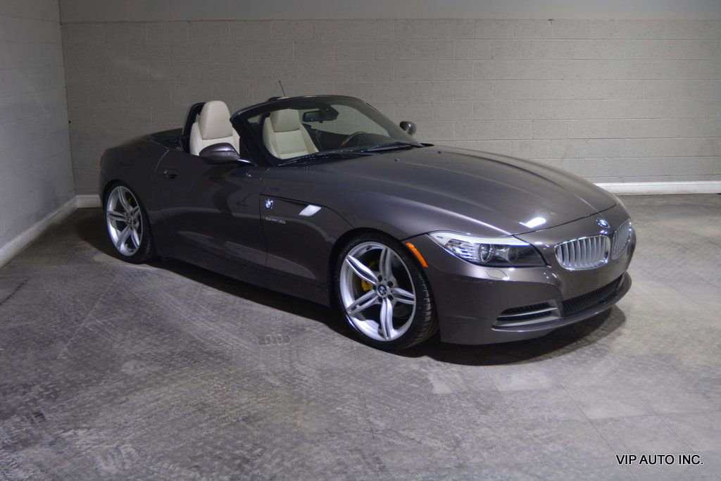 Used 2010 BMW Z4 sDrive35i image 3