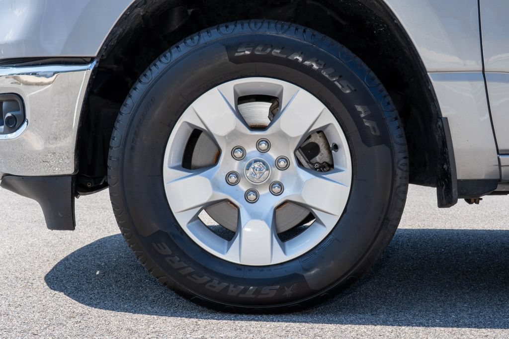 Used 2023 RAM 1500 Big Horn AWD/4WD image 32