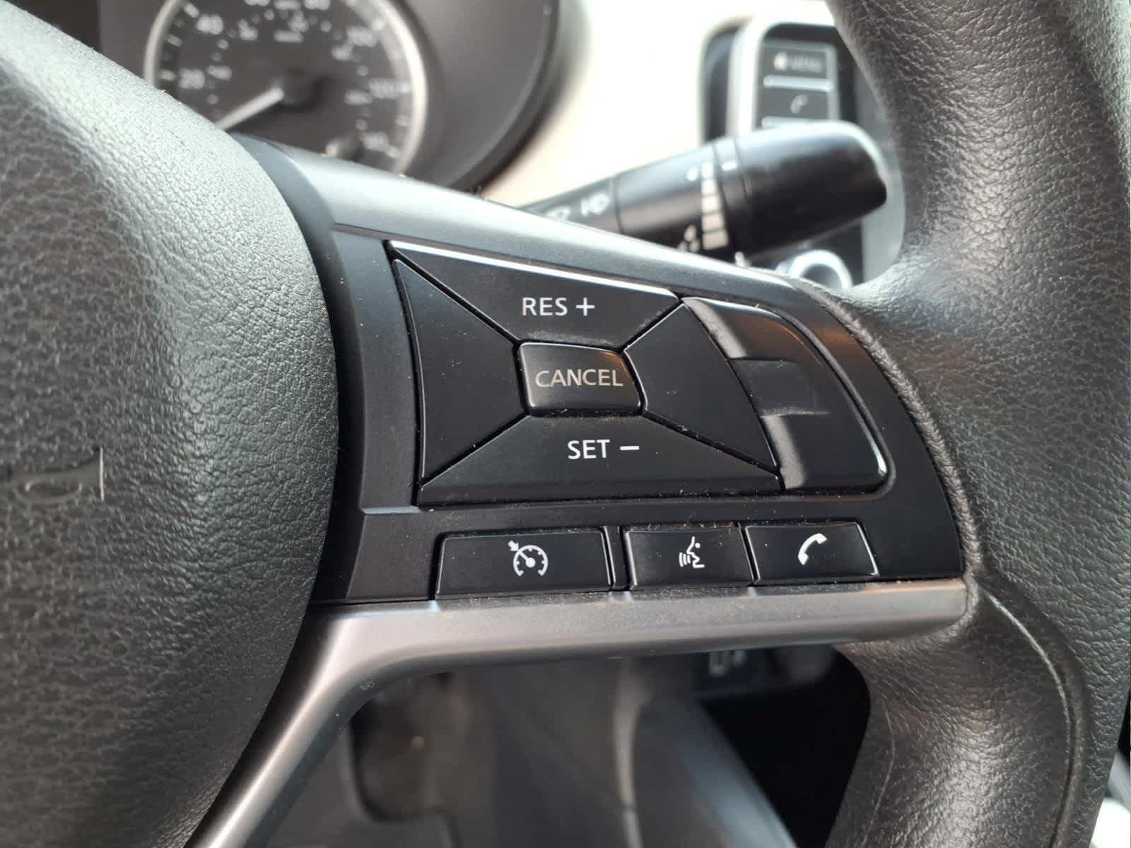 Used 2021 Nissan Versa SV FWD image 14