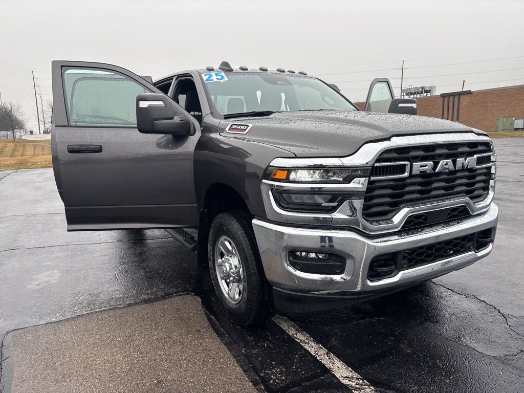 Used 2025 RAM 3500 Tradesman image 19