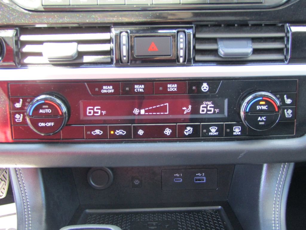 Used 2025 Nissan Pathfinder Platinum w/ Cargo Package AWD/4WD image 30