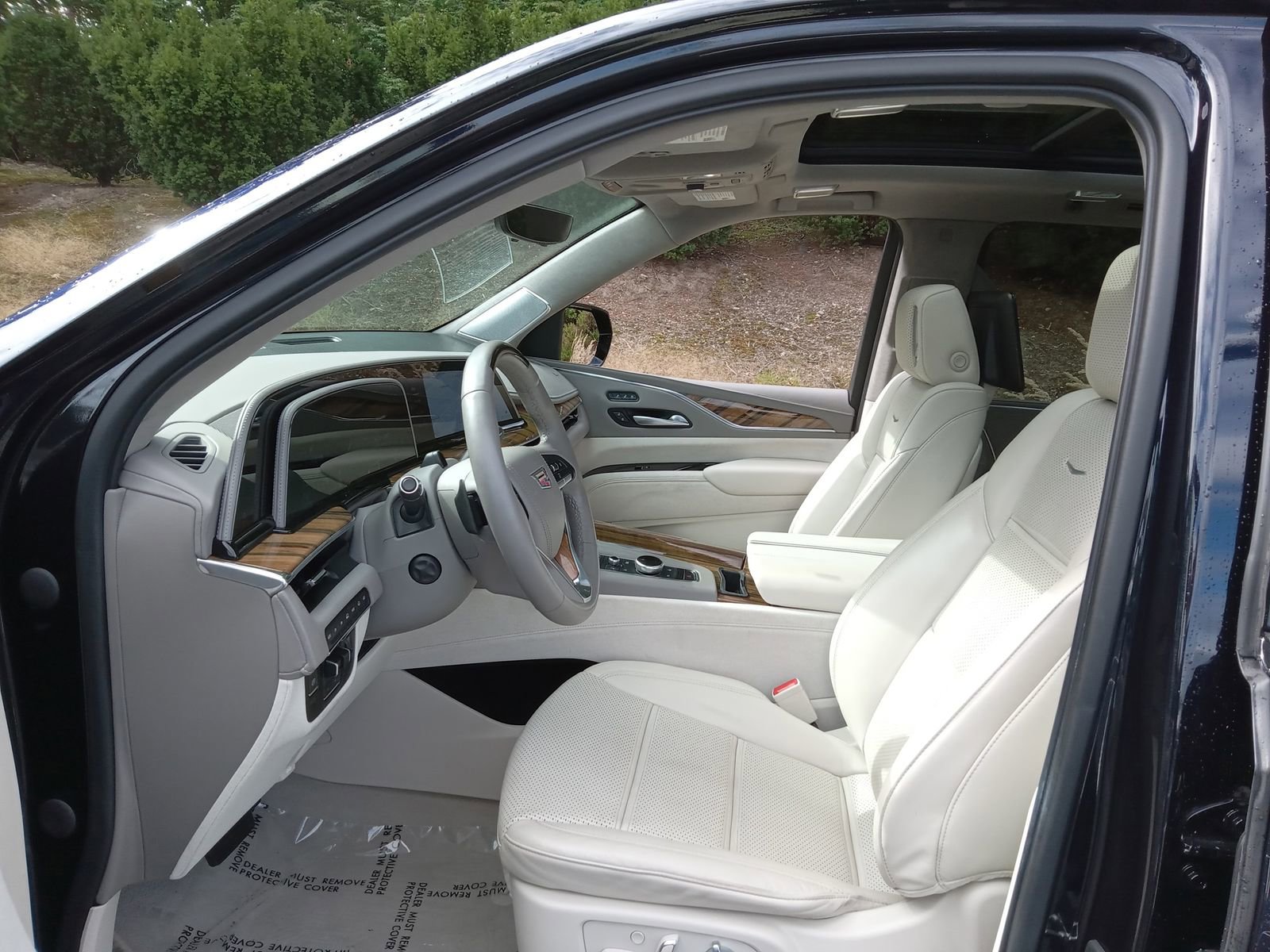 Used 2021 Cadillac Escalade Premium Luxury Platinum image 13