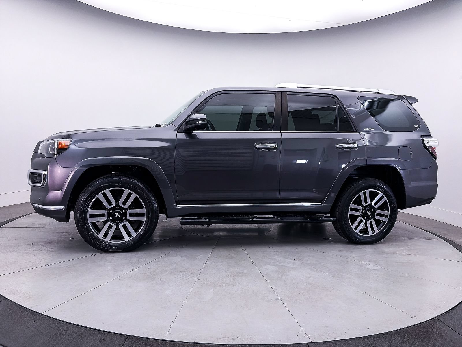 Used 2022 Toyota 4Runner Limited AWD/4WD image 41