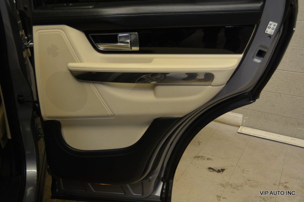 Used 2012 Land Rover Range Rover Sport Supercharged AWD/4WD image 8