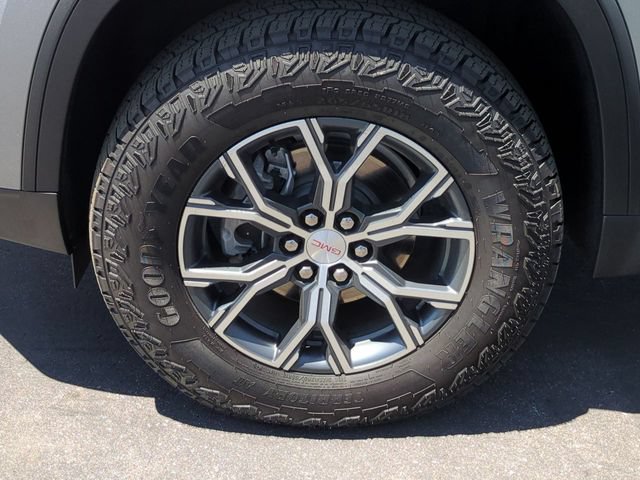 Used 2025 GMC Acadia AT4 AWD/4WD image 65