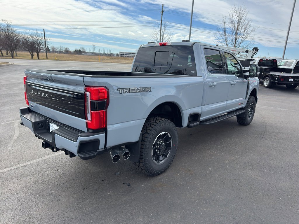 New 2026 Ford F350 Platinum w/ Tremor Off-Road Package image 4
