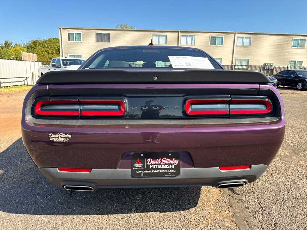 Used 2022 Dodge Challenger SXT w/ Blacktop Package RWD image 5