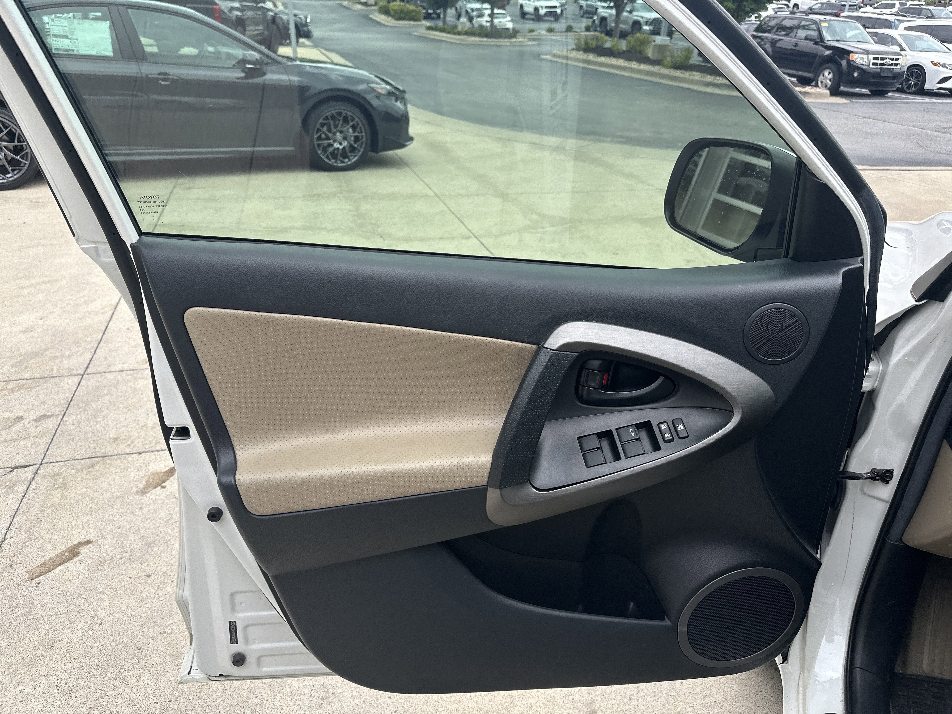 Used 2012 Toyota RAV4 Limited w/ Premium Plus Value Pkg AWD/4WD image 13