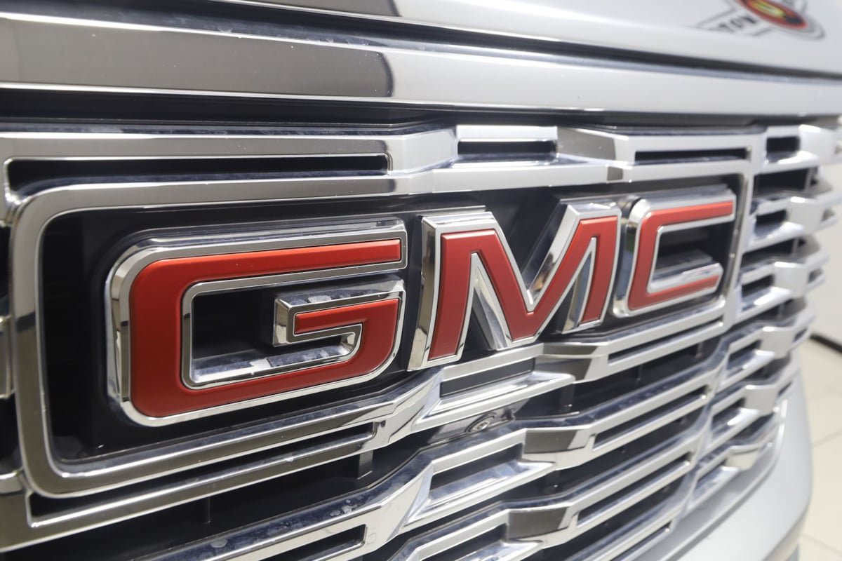 Used 2023 GMC Sierra 1500 Denali AWD/4WD image 18