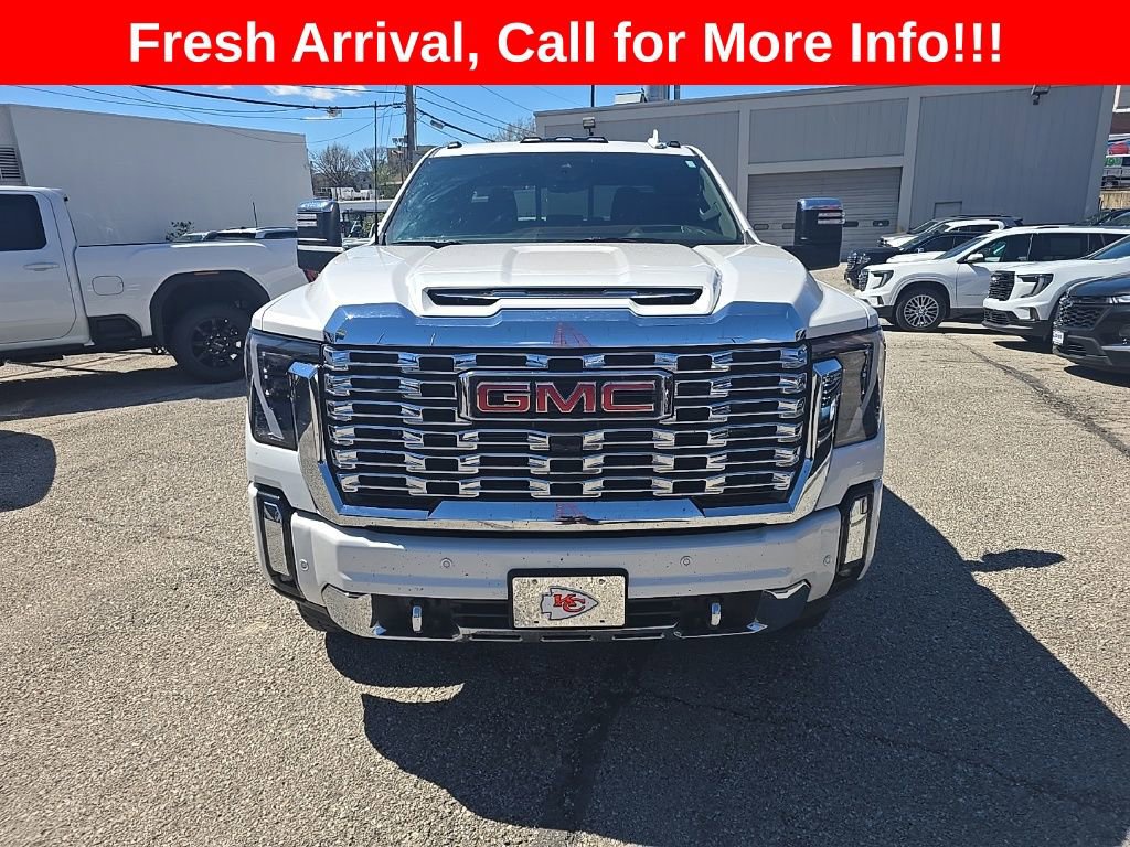 Used 2024 GMC Sierra 2500 Denali w/ Denali Reserve Package image 2