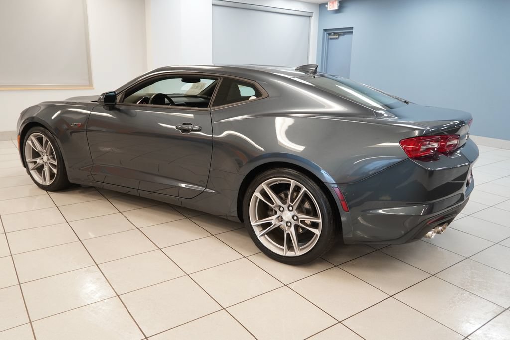 Used 2023 Chevrolet Camaro LT w/ Technology Package RWD image 7